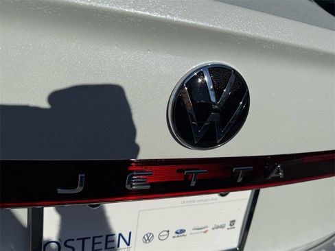 Certified 2025 Volkswagen Jetta SEL image 13
