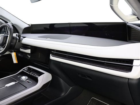 New 2026 Lincoln Navigator Black Label AWD/4WD image 15