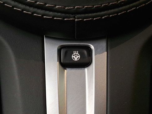 Used 2022 BMW X6 xDrive40i w/ Executive Package image 20