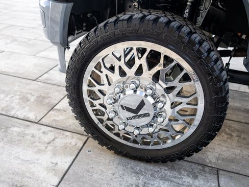 Used 2025 Ford F450 Platinum image 18