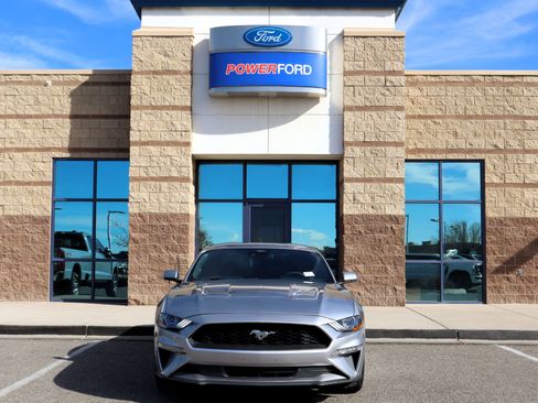 Used 2022 Ford Mustang Premium image 3