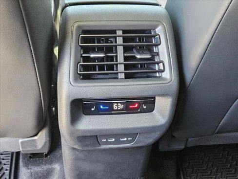 Used 2026 Volkswagen Tiguan SEL R-Line AWD/4WD image 19
