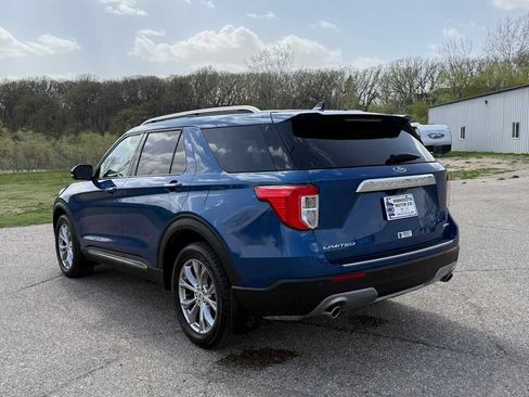 Used 2022 Ford Explorer Limited w/ Equipment Group 301A AWD/4WD image 5