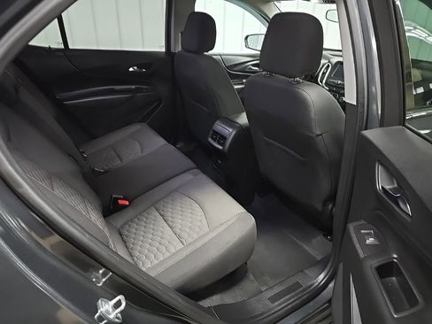 Used 2018 Chevrolet Equinox LT AWD/4WD image 16