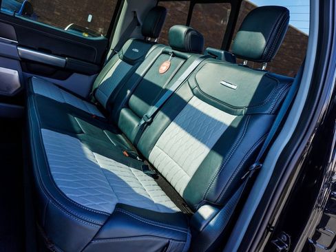 Used 2023 Ford F150 Limited image 9