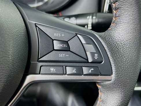 New 2025 Nissan Versa SR w/ Trunk Package FWD image 14