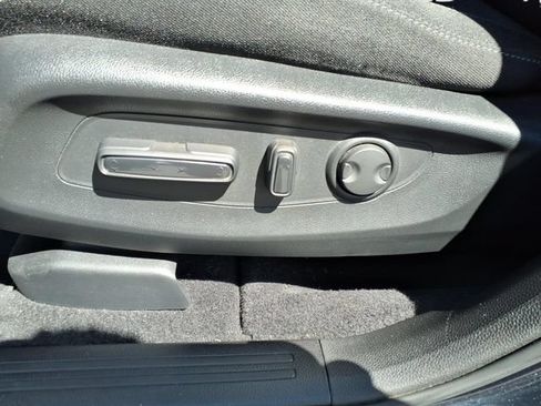 Used 2023 Honda CR-V EX image 19