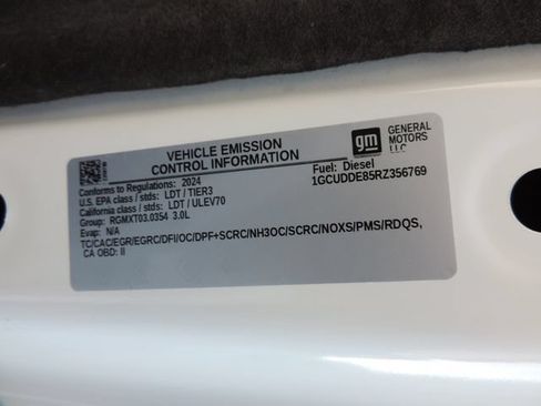 Certified 2024 Chevrolet Silverado 1500 LT AWD/4WD image 17