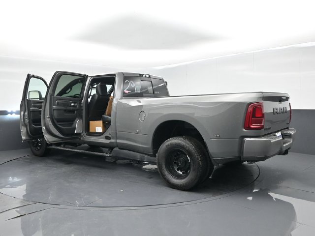 New 2026 RAM 3500 Laramie AWD/4WD image 67