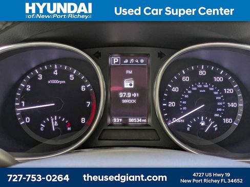 Used 2018 Hyundai Santa Fe Sport FWD image 33