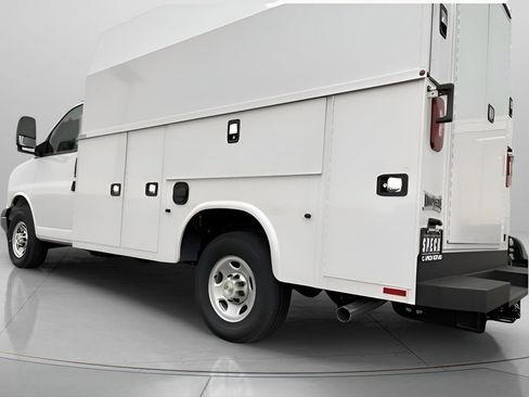 New 2025 Chevrolet Express 3500 w/ Power Convenience Package RWD image 3