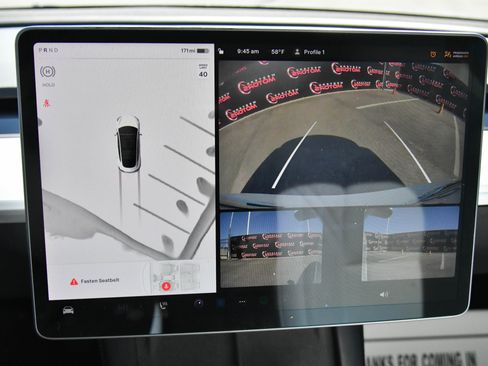 Used 2023 Tesla Model 3 Standard Range RWD image 18