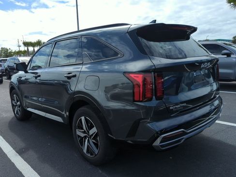Certified 2023 Kia Sorento S image 7