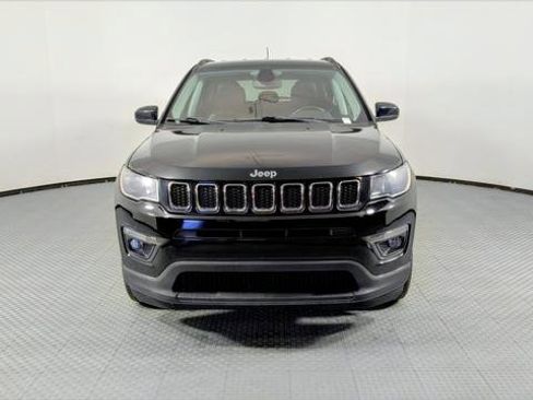 Used 2020 Jeep Compass Latitude image 11
