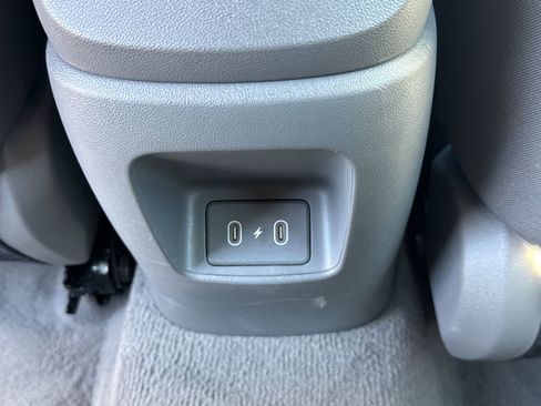 Certified 2025 Hyundai Elantra SEL image 24