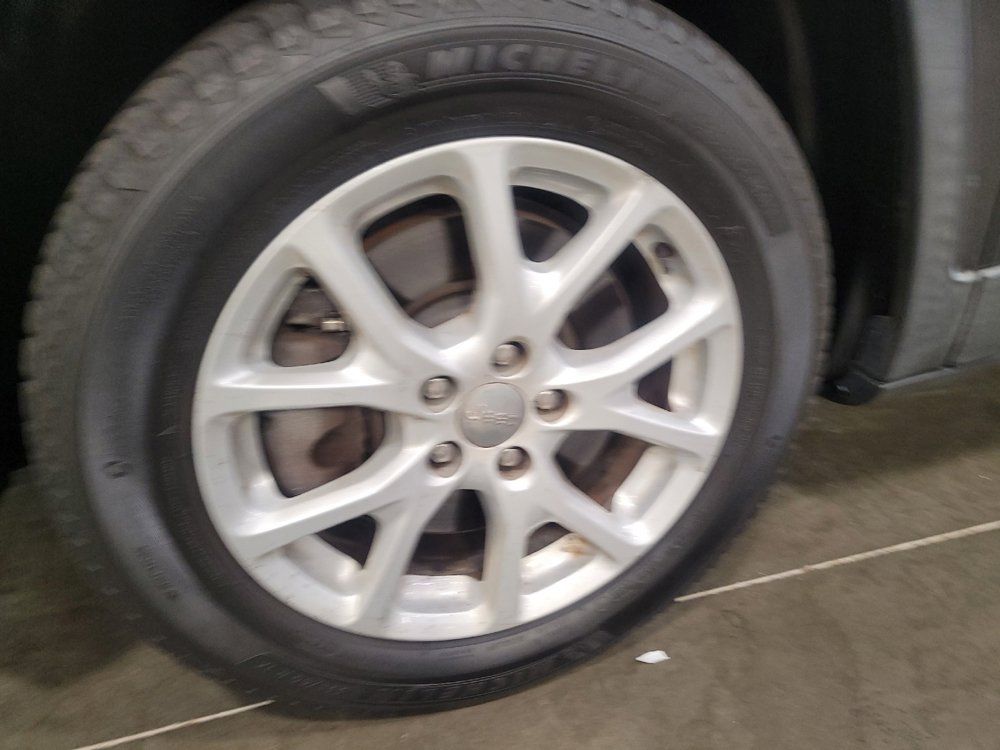Used 2015 Jeep Cherokee Latitude FWD image 31