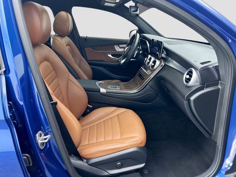 Used 2023 Mercedes-Benz GLC 300 4MATIC Coupe image 18