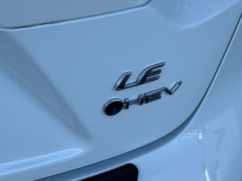 Certified 2025 Toyota Corolla LE image 15