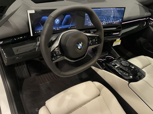 New 2026 BMW 530i xDrive AWD/4WD image 7