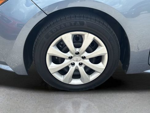 Used 2024 Toyota Corolla LE FWD image 27