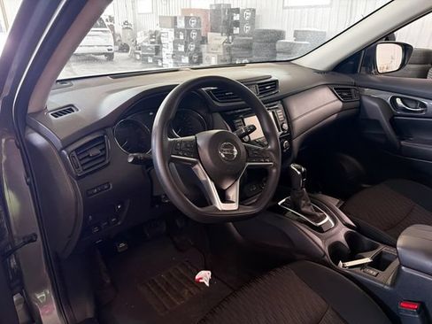 Used 2018 Nissan Rogue S AWD/4WD image 8