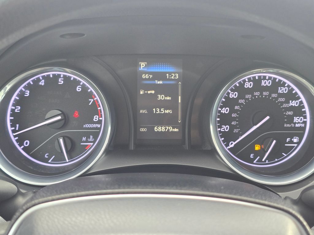 Used 2019 Toyota Camry LE FWD image 21