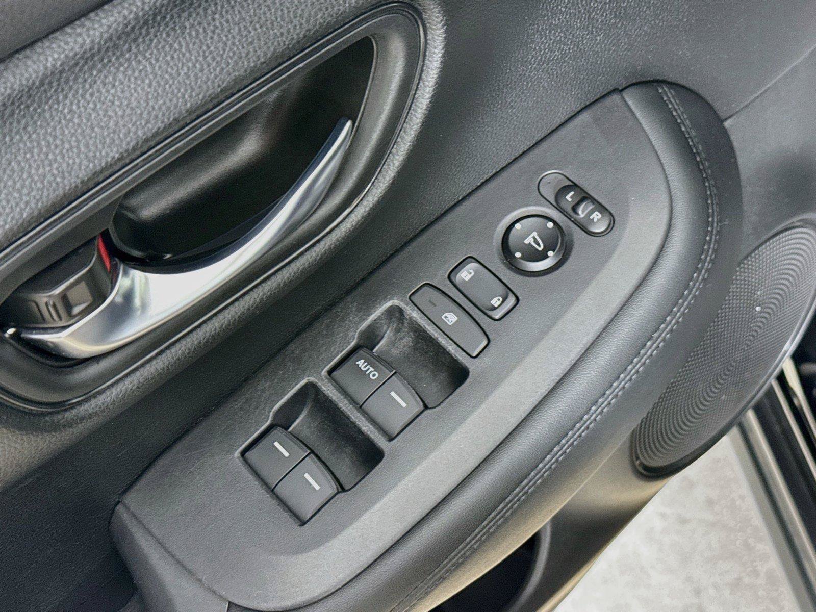Used 2023 Honda HR-V LX image 19