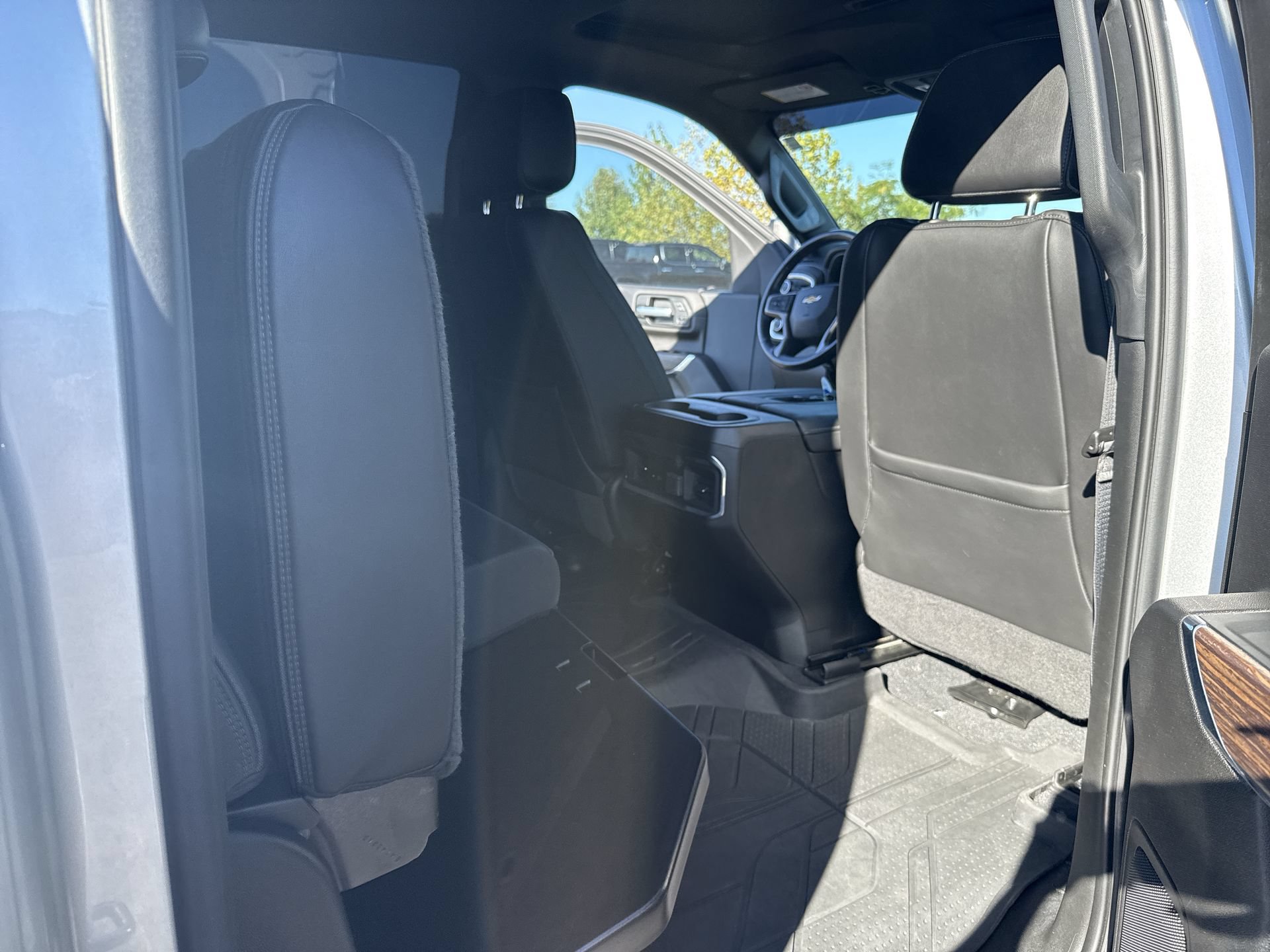 Used 2022 Chevrolet Silverado 2500 High Country AWD/4WD image 34