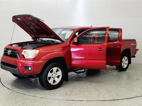 Used 2015 Toyota Tacoma 4x4 Double Cab w/ TRD Sport Package image 10