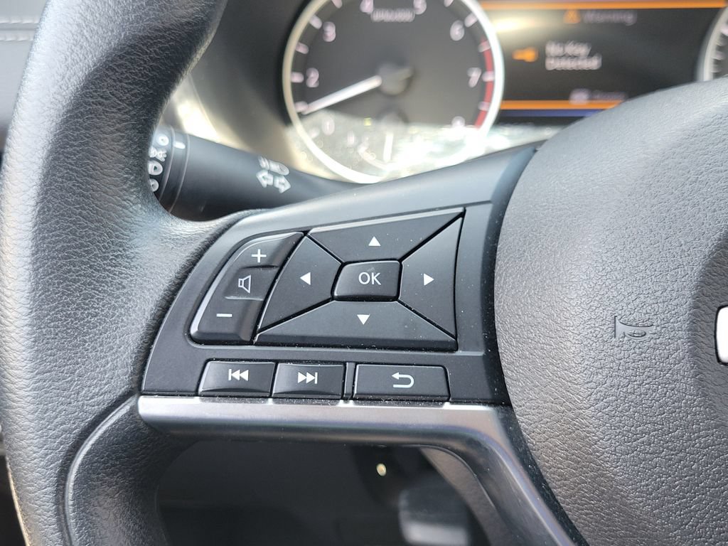 Used 2024 Nissan Sentra SV FWD image 5