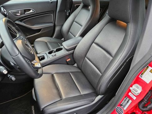 Used 2018 Mercedes-Benz CLA 250 4MATIC image 21