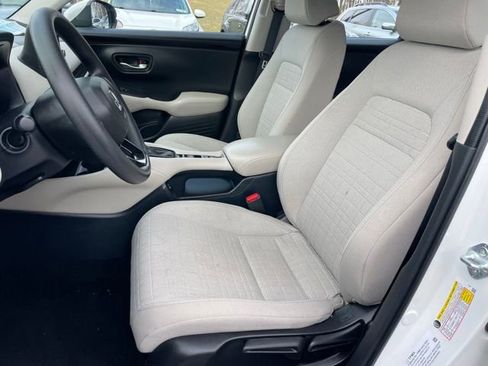 Used 2024 Honda HR-V LX image 6
