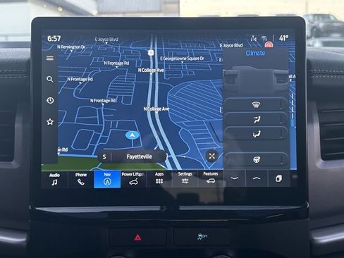 Used 2022 Ford Expedition XLT image 9