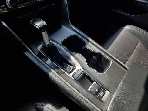 Used 2020 Honda Accord Sport image 24