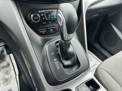 Used 2016 Ford Escape SE w/ Equipment Group 201A AWD/4WD image 22