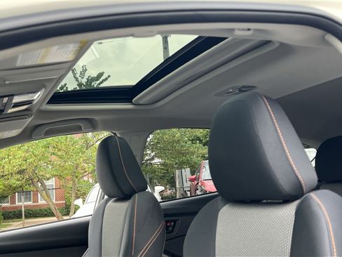 Used 2019 Subaru Crosstrek 2.0i Premium AWD/4WD image 23