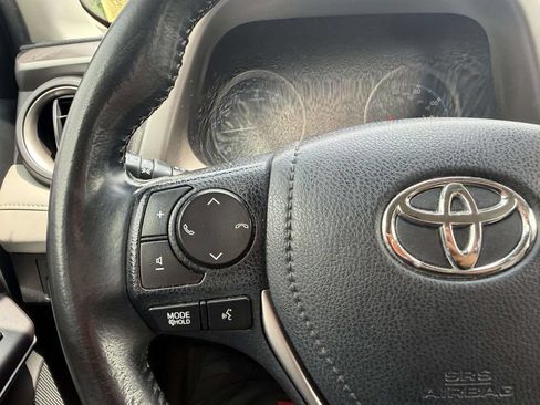 Used 2018 Toyota RAV4 XLE FWD image 34