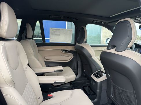 New 2026 Volvo XC90 T8 Plus w/ Protection Package AWD/4WD image 24