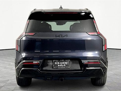 New 2026 Kia EV9 Land w/ Nightfall Edition Package image 4
