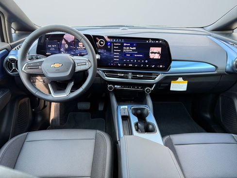 New 2026 Chevrolet Equinox EV LT image 10
