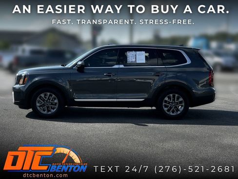 Used 2024 Kia Telluride LX AWD/4WD image 8