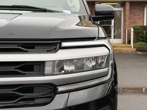 Used 2023 Ford Expedition Max XLT image 13