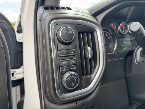 Used 2020 Chevrolet Silverado 1500 LT Trail Boss w/ Convenience Package AWD/4WD image 28