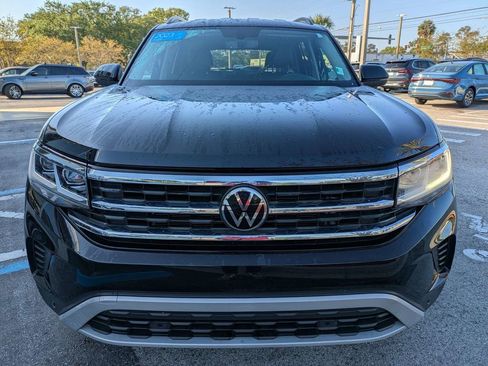 Used 2023 Volkswagen Atlas SE w/ Black Wheel Package FWD image 9
