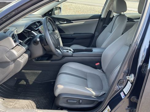 Used 2020 Honda Civic Touring image 11