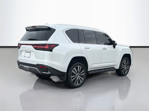 Used 2026 Lexus LX 600 4WD w/ Luxury Package image 5