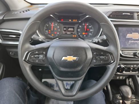 Used 2021 Chevrolet TrailBlazer LT w/ Convenience Package image 14