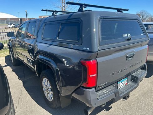 Used 2024 Toyota Tacoma SR5 AWD/4WD image 4