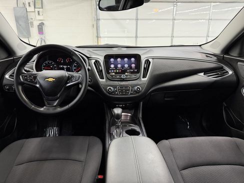 Used 2024 Chevrolet Malibu LT w/ Redline Edition image 10