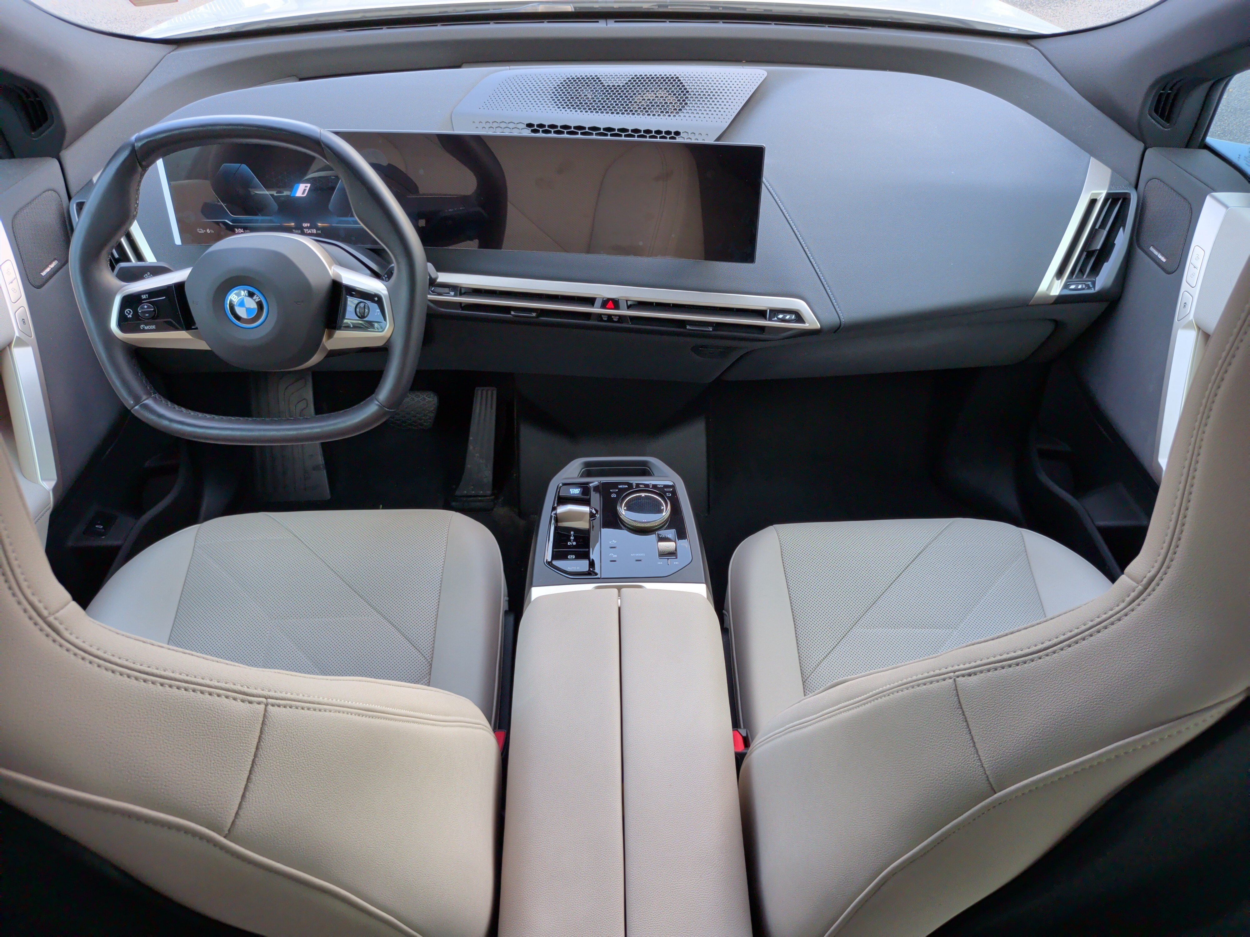 Certified 2024 BMW iX xDrive50 w/ Convenience Package AWD/4WD image 31
